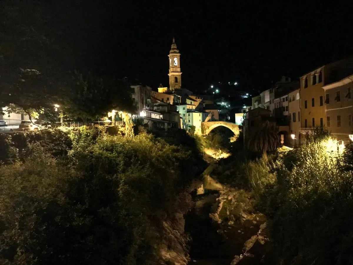 Bb Palazzo Doria Bed & Breakfast Dolcedo Italy